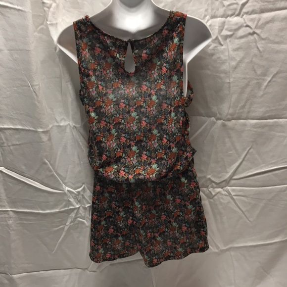 Under Skies- romper - Picture 6 of 9